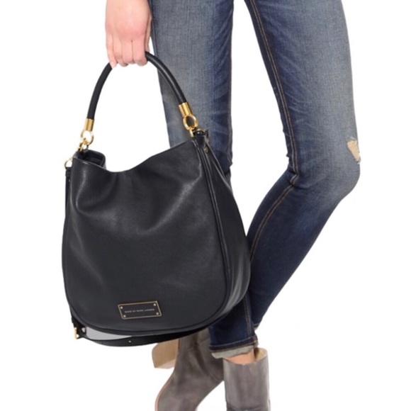 Marc Jacobs Handbags - Marc Jacobs Black leather hobo bag